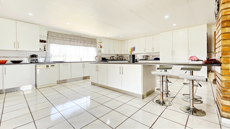 3 Bedroom Property for Sale in Oranjeville Free State